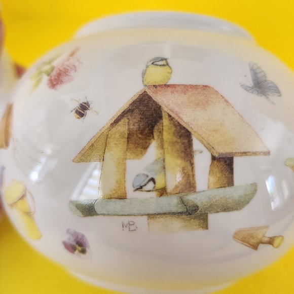 Teapot Hallmark Marjolein Bastin Nature's Sketchbook Gardening Pot Tools Birds - Picture 4 of 16